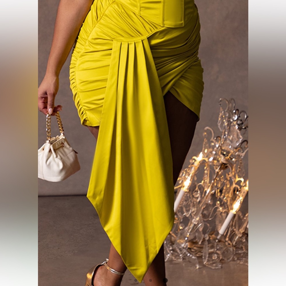 Pretty Little Thing Chartreuse Satin Ruched Drape Bodycon Skirt